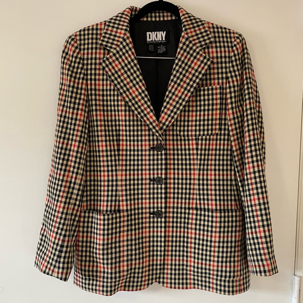 DKNY  Vintage Wool Blend Black and Cream Red Plaid Blazer Jacket Women’s Size 6